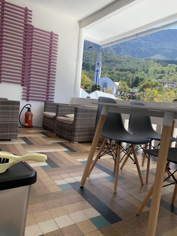 Hotel Le Petit Randonneur Силаос Екстериор снимка