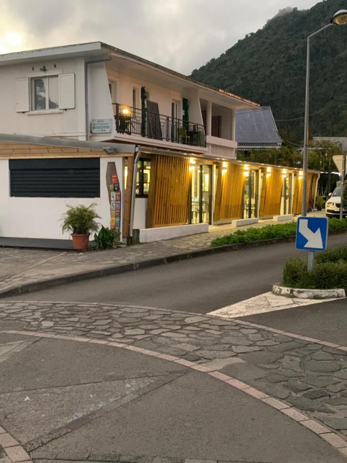 Hotel Le Petit Randonneur Силаос Екстериор снимка