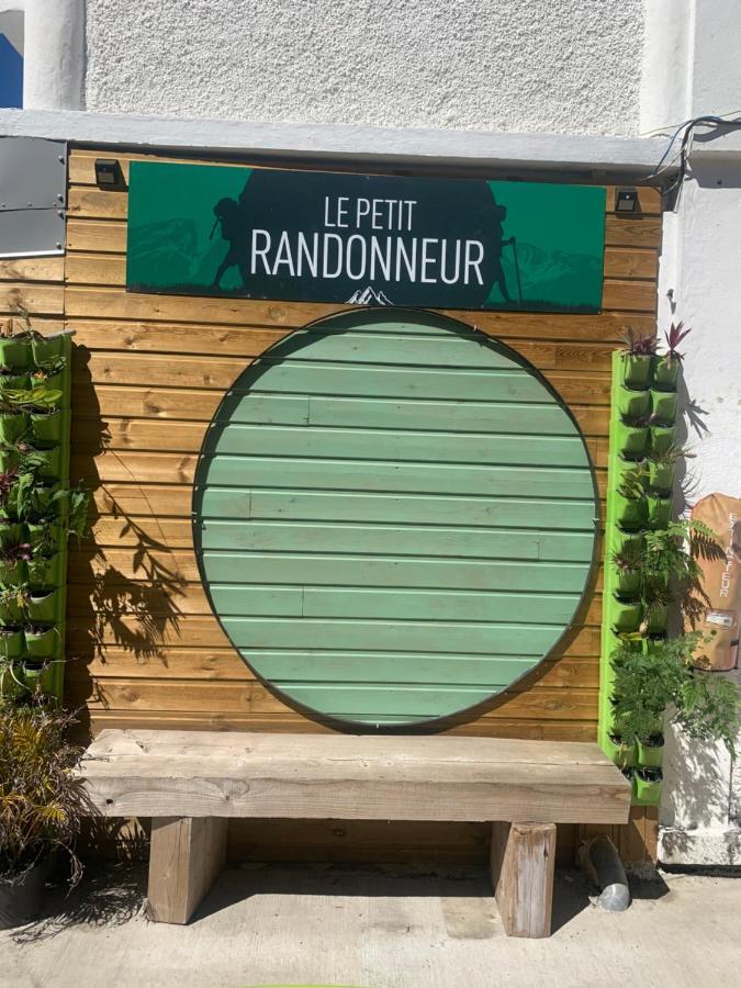 Hotel Le Petit Randonneur Силаос Екстериор снимка